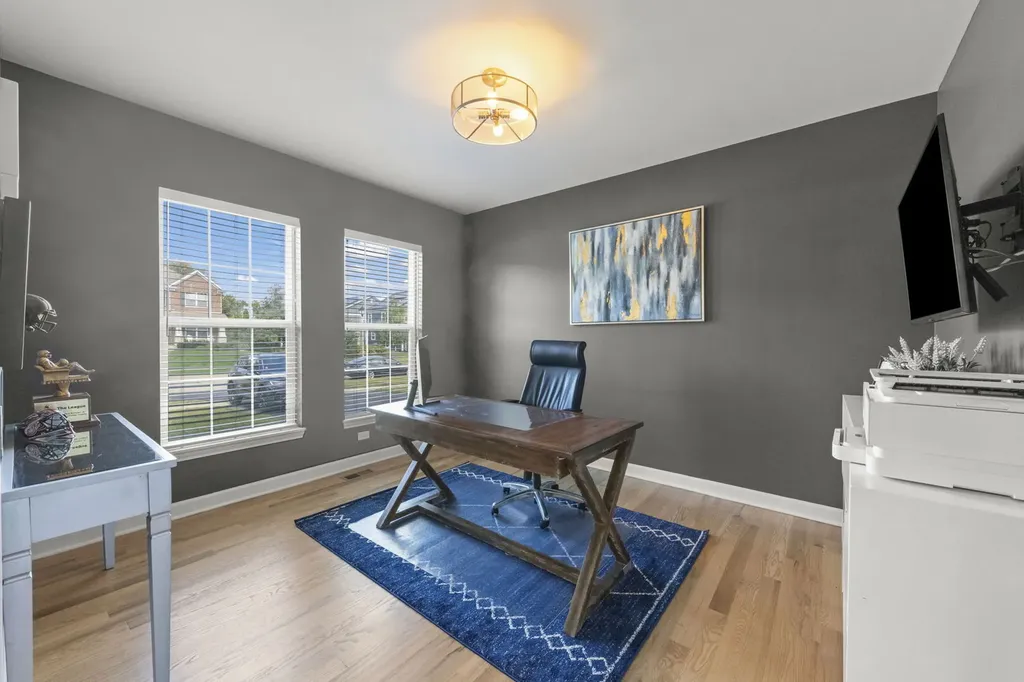 1240 West Thomas Road Wheaton IL 60187