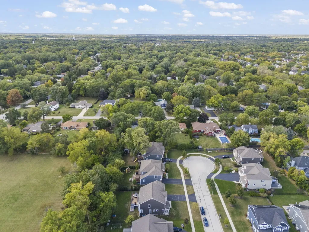 1240 West Thomas Road Wheaton IL 60187