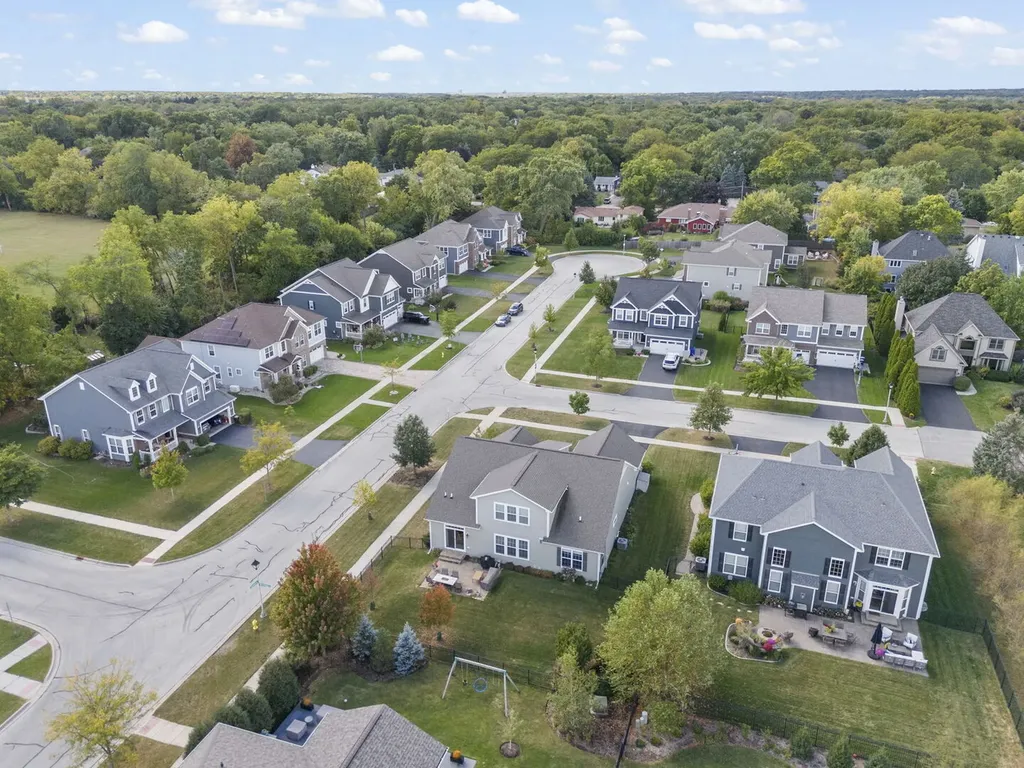 1240 West Thomas Road Wheaton IL 60187