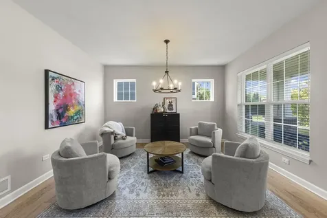 1240 West Thomas Road Wheaton IL 60187