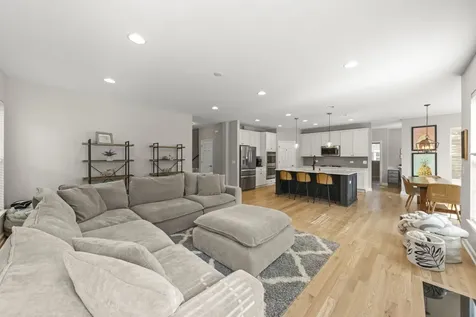 1240 West Thomas Road Wheaton IL 60187