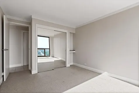 4343 North Clarendon Avenue Chicago IL 60613