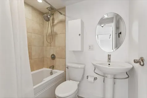 4343 North Clarendon Avenue Chicago IL 60613