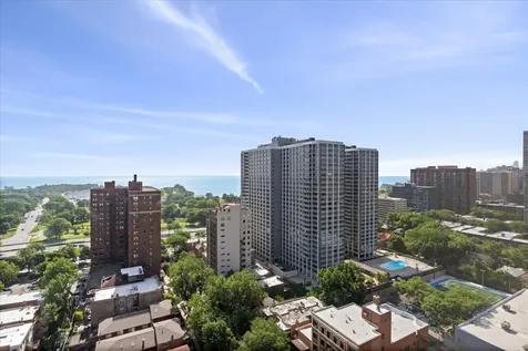 4343 North Clarendon Avenue Chicago IL 60613