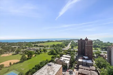 4343 North Clarendon Avenue Chicago IL 60613