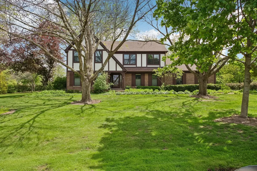 1152 Terre Drive Libertyville IL 60048