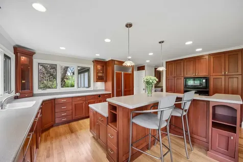 1152 Terre Drive Libertyville IL 60048