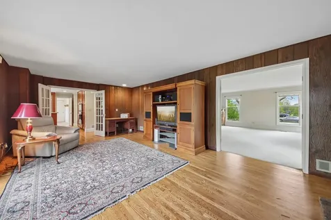 1152 Terre Drive Libertyville IL 60048