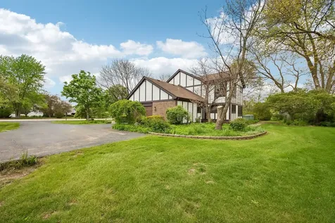 1152 Terre Drive Libertyville IL 60048