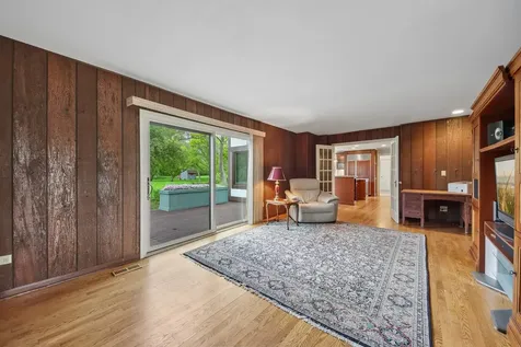 1152 Terre Drive Libertyville IL 60048