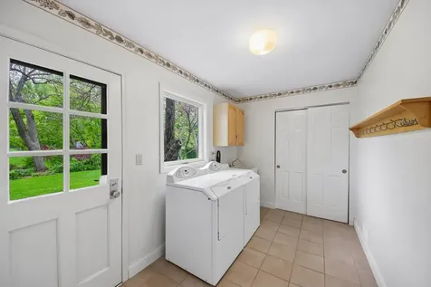 1152 Terre Drive Libertyville IL 60048