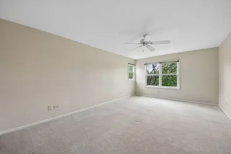 1152 Terre Drive Libertyville IL 60048