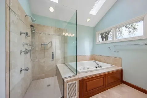 1152 Terre Drive Libertyville IL 60048