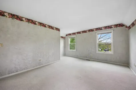 1152 Terre Drive Libertyville IL 60048