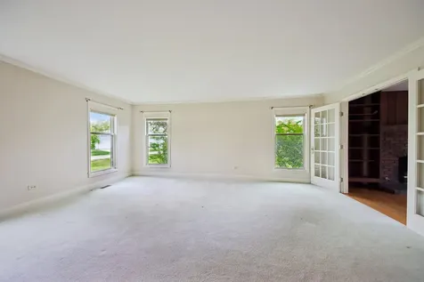 1152 Terre Drive Libertyville IL 60048
