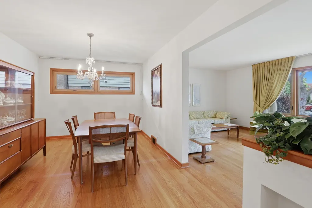 1443 Crain Street Park Ridge IL 60068
