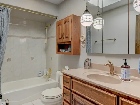 181 West 28th Street South Chicago Heights IL 60411
