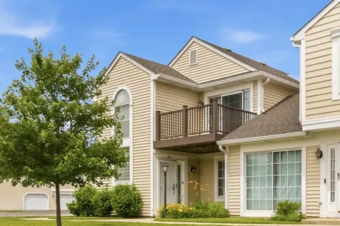 434 Le Parc Circle Buffalo Grove IL 60089