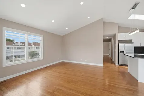 434 Le Parc Circle Buffalo Grove IL 60089