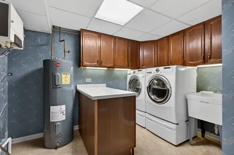 1393 West Shire Circle Inverness IL 60067