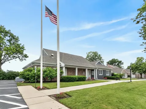 1393 West Shire Circle Inverness IL 60067