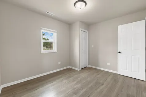 5610 West 88th Street Oak Lawn IL 60453