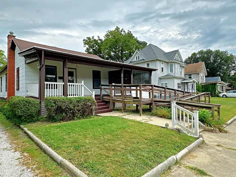 211 South Bloomington Street Streator IL 61364