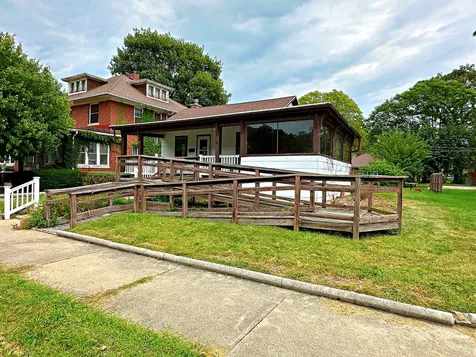 211 South Bloomington Street Streator IL 61364