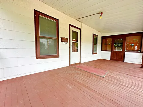 211 South Bloomington Street Streator IL 61364