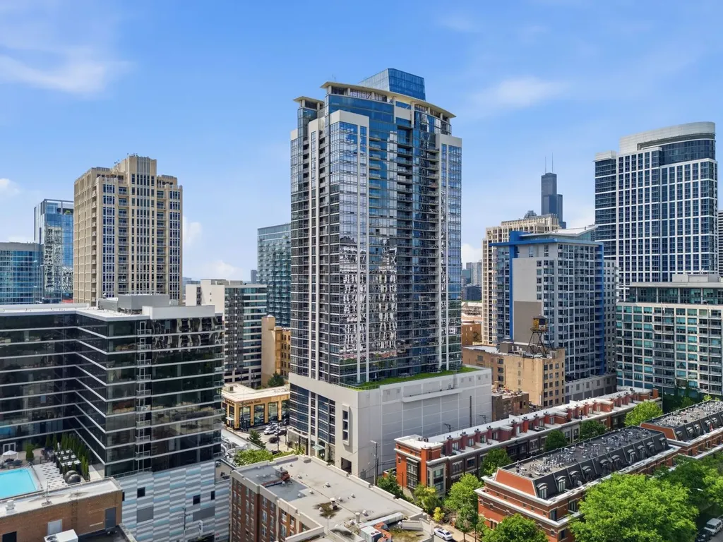 100 East 14th Street Chicago IL 60605