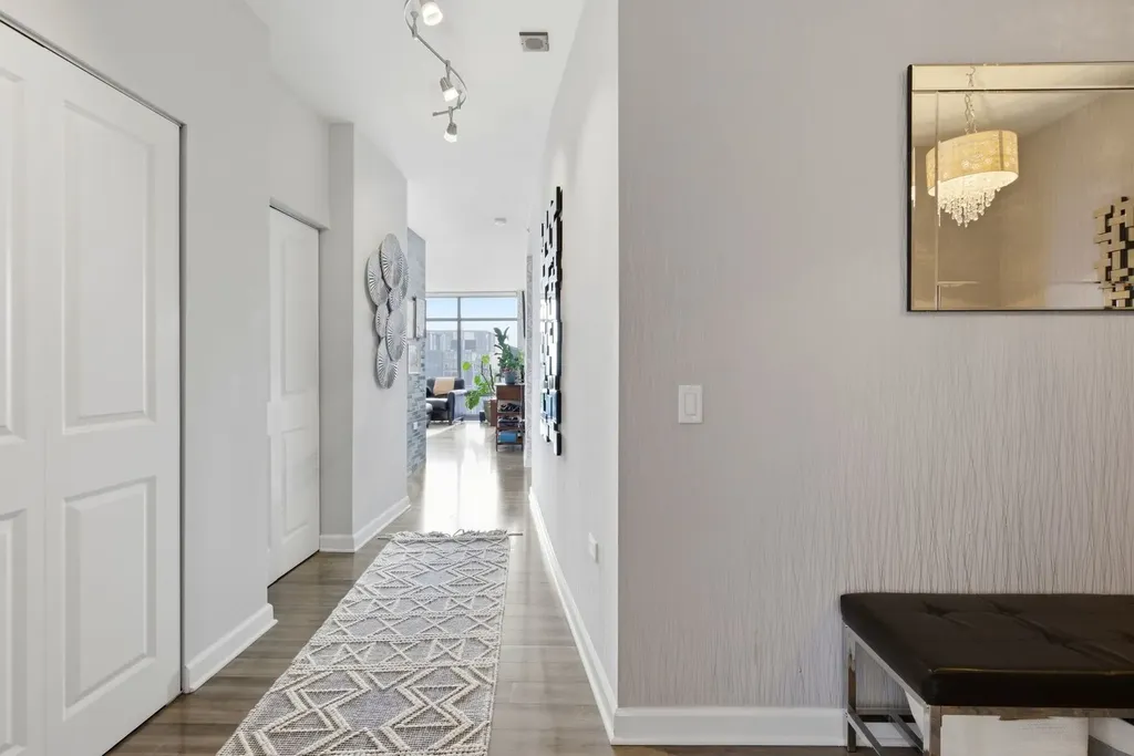 100 East 14th Street Chicago IL 60605