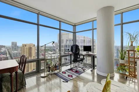 100 East 14th Street Chicago IL 60605