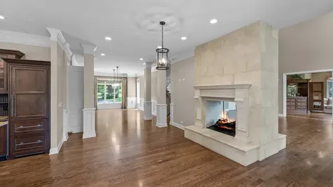 79 South Wynstone Drive North Barrington IL 60010