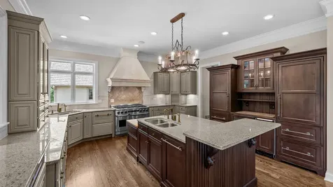 79 South Wynstone Drive North Barrington IL 60010