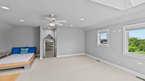 79 South Wynstone Drive North Barrington IL 60010