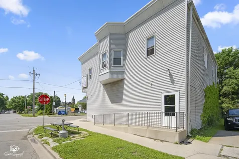 435 East Jackson Street Joliet IL 60432