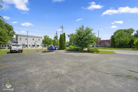 435 East Jackson Street Joliet IL 60432