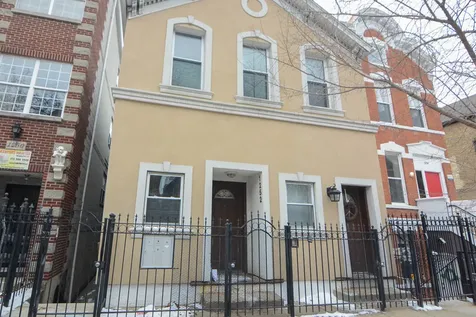 1252 North Greenview Avenue Chicago IL 60642