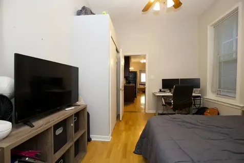 1252 North Greenview Avenue Chicago IL 60642