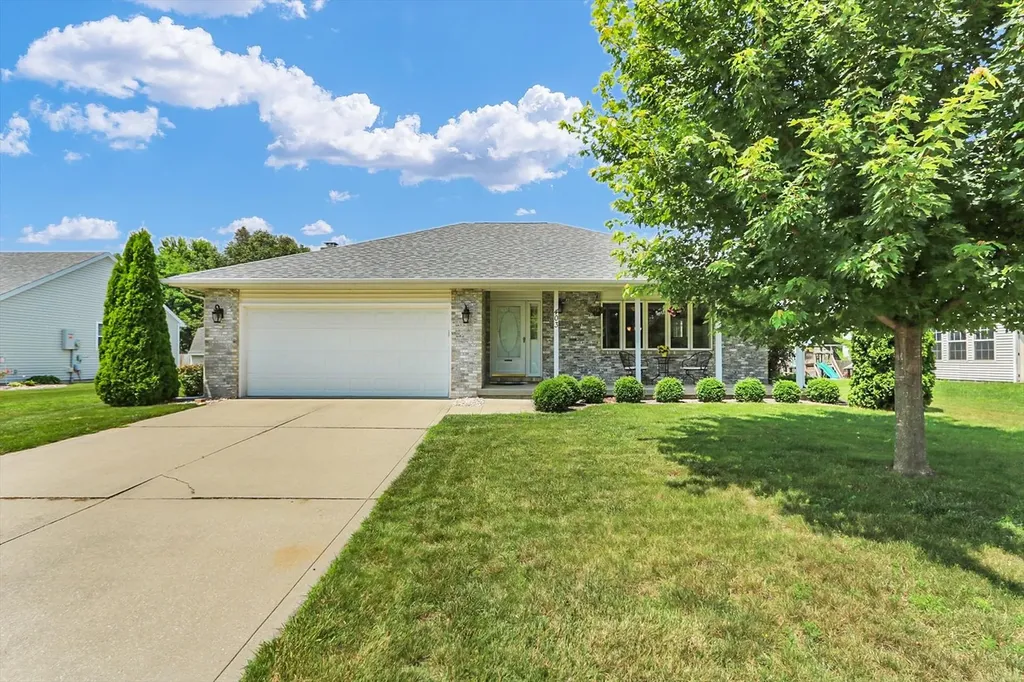 403 North Cedar Drive St. Joseph IL 61873