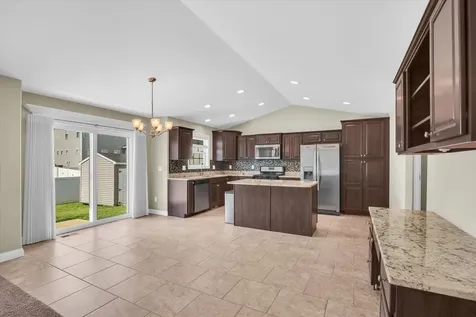1618 Hunters Ridge Court Mahomet IL 61853