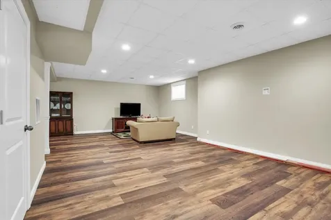 1618 Hunters Ridge Court Mahomet IL 61853