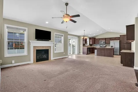 1618 Hunters Ridge Court Mahomet IL 61853