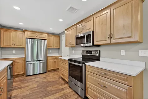 524/600 East Van Buren Street Ottawa IL 61350