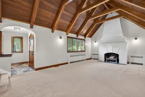 524/600 East Van Buren Street Ottawa IL 61350