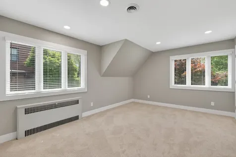 524/600 East Van Buren Street Ottawa IL 61350