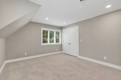 524/600 East Van Buren Street Ottawa IL 61350