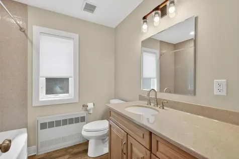524/600 East Van Buren Street Ottawa IL 61350