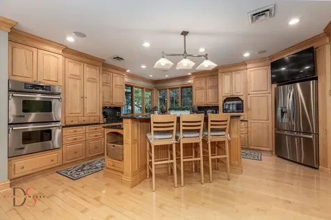 524/600 East Van Buren Street Ottawa IL 61350