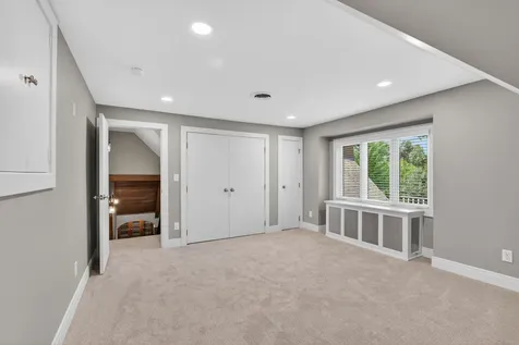 524/600 East Van Buren Street Ottawa IL 61350